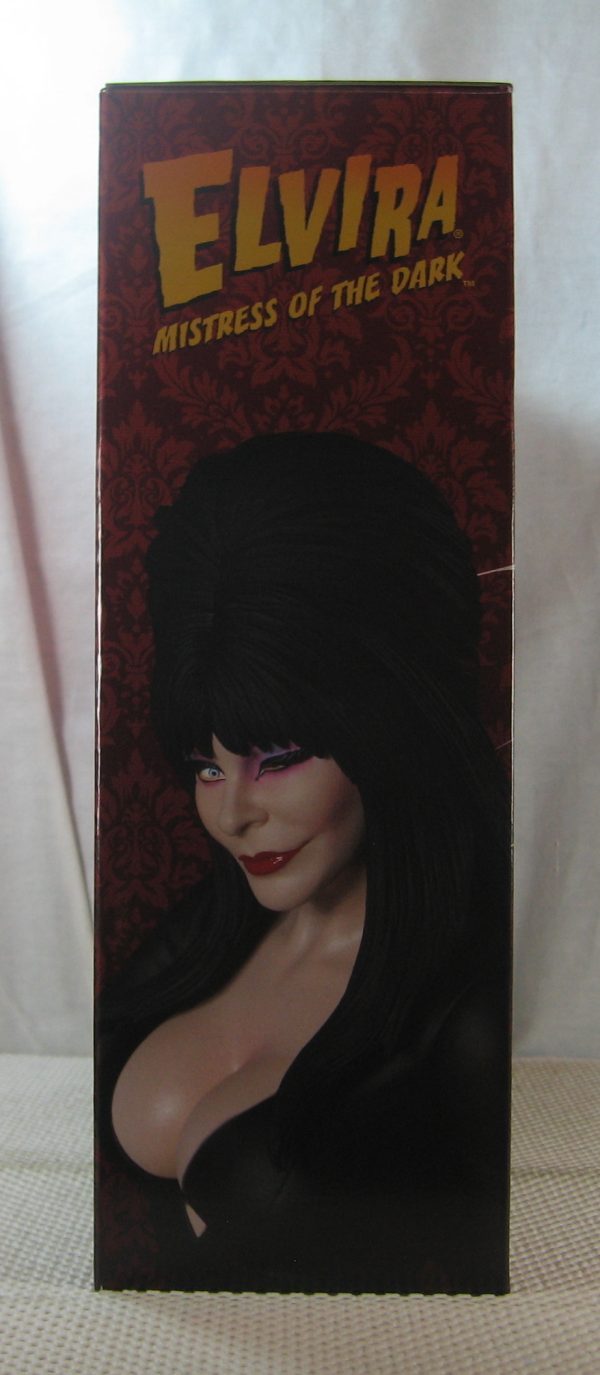 Mezco Static Six Elvira Mistress of the Dark 1/6 Statue NEW SEALED - Image 10